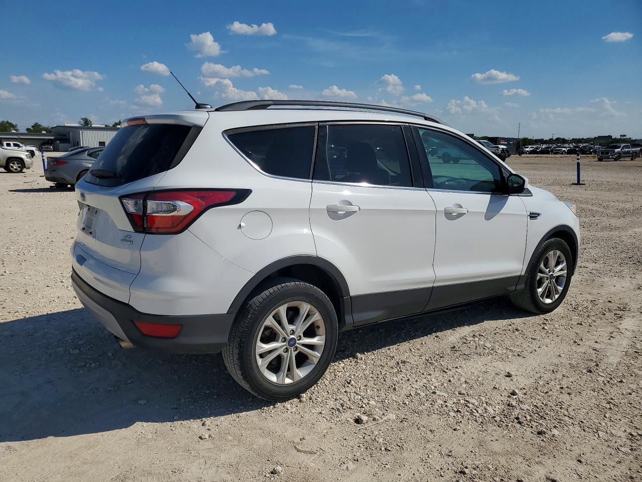 2017 FORD ESCAPE SE — снимка 3