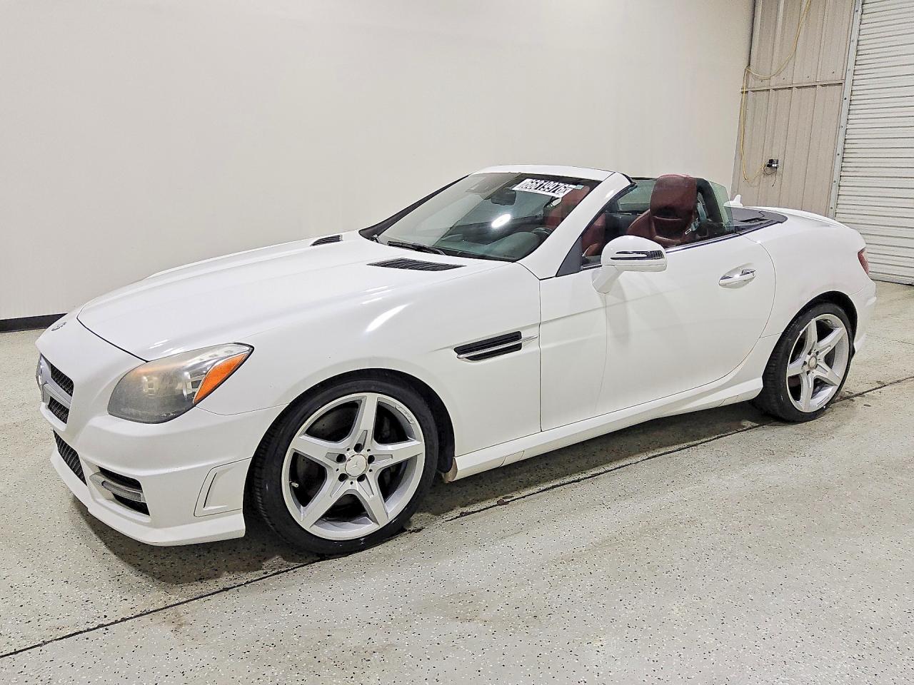 2016 MERCEDES-BENZ SLK 300