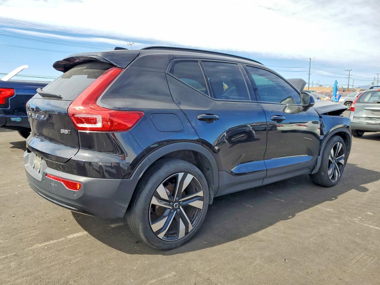 2024 VOLVO XC40 PLUS — снимка 3
