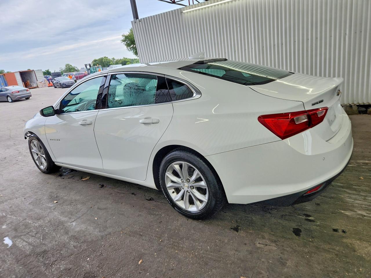 2023 CHEVROLET MALIBU LT — снимка 2