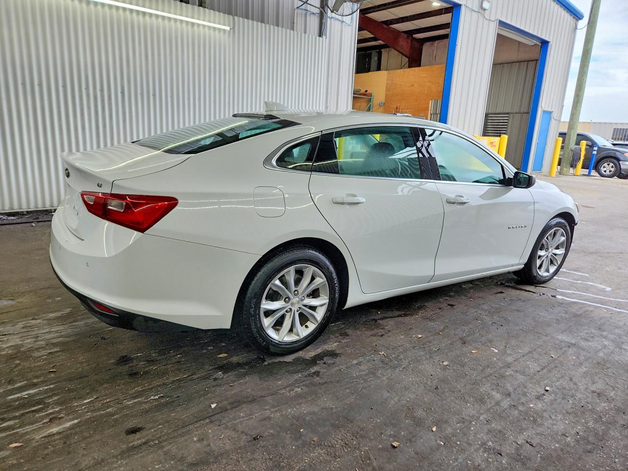2023 CHEVROLET MALIBU LT — снимка 3