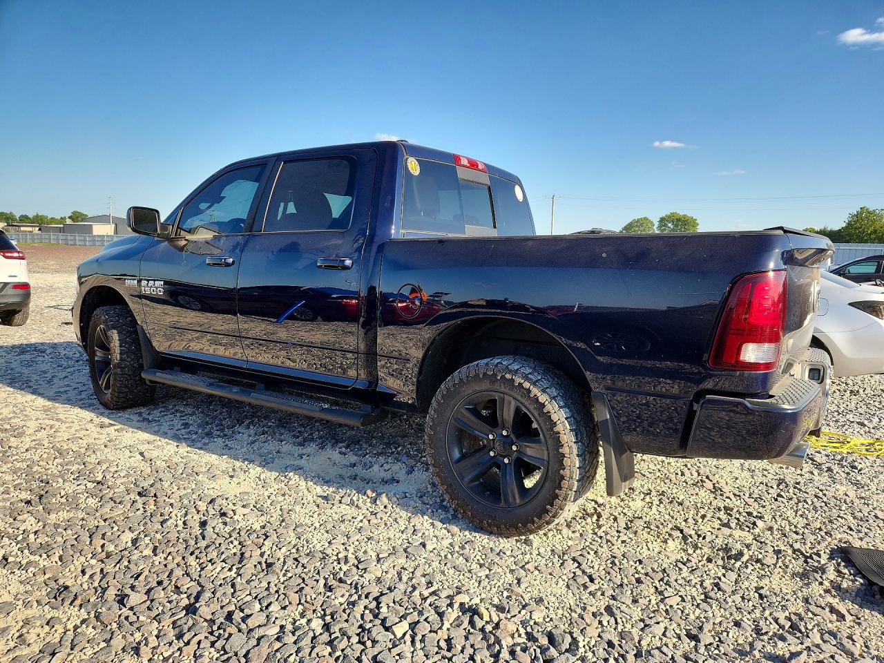 2016 RAM 1500 SPORT — снимка 2