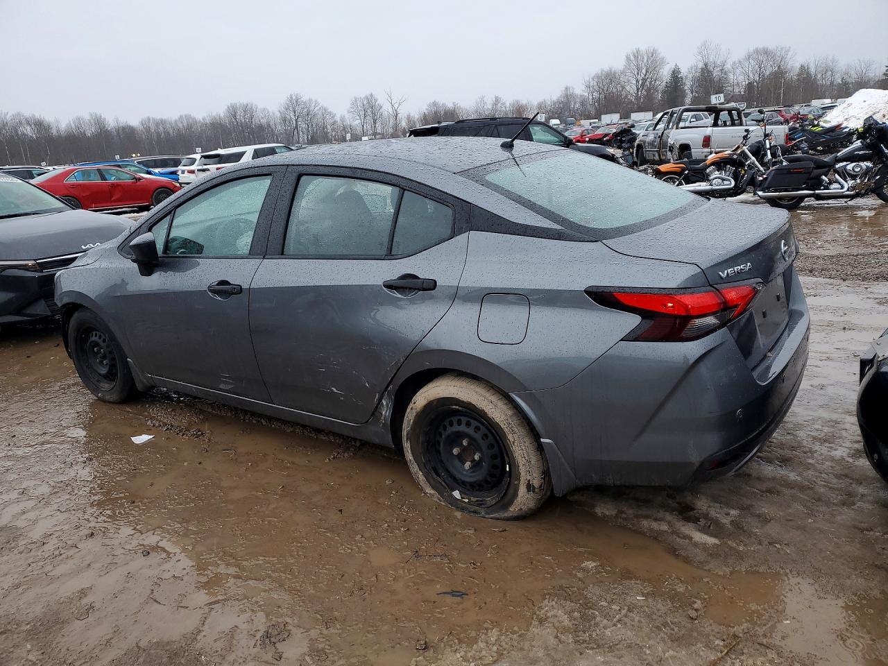 2022 NISSAN VERSA S — снимка 2
