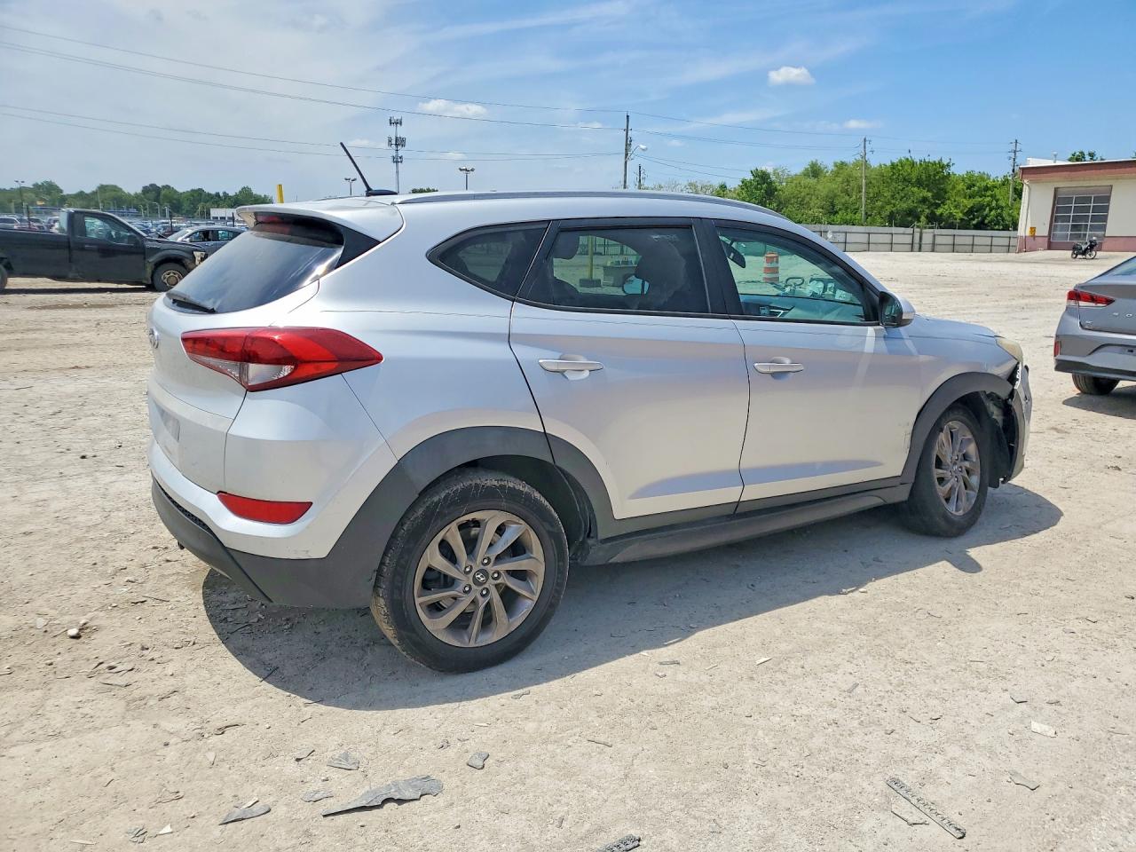 2016 HYUNDAI TUCSON SE — снимка 3