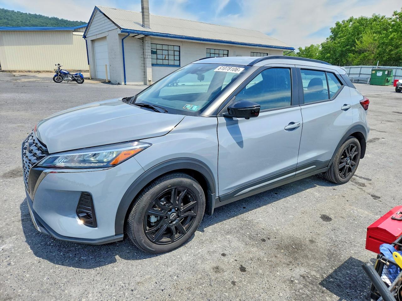 2024 NISSAN KICKS SR