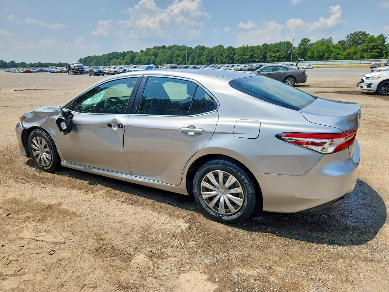 2018 TOYOTA CAMRY LE — снимка 2