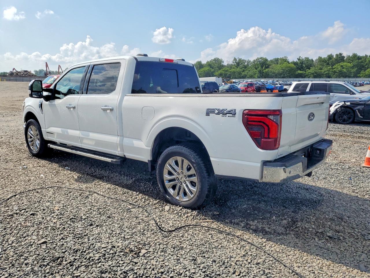 2025 FORD F150 LARIAT — снимка 2