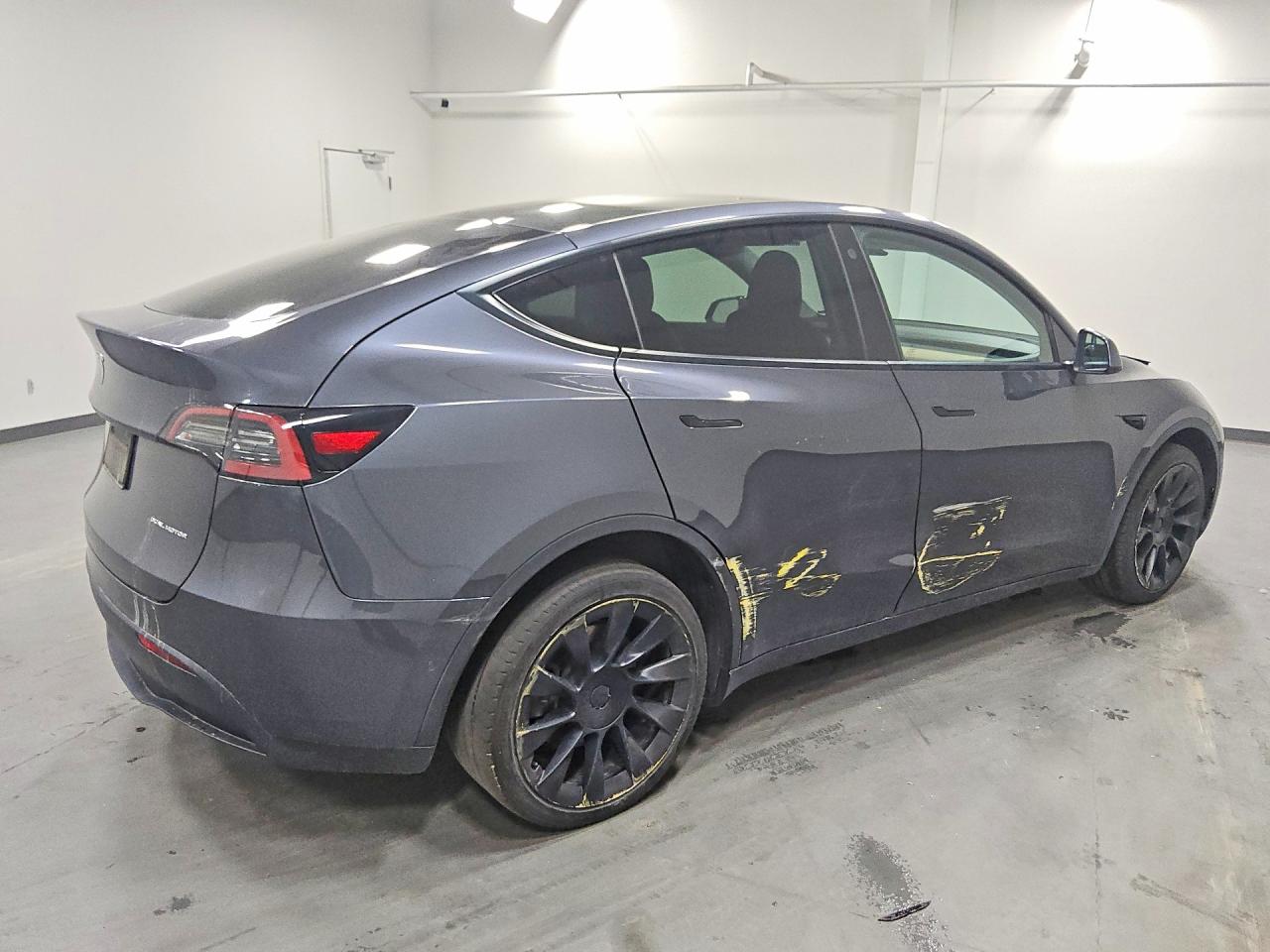 2021 TESLA MODEL Y — снимка 3