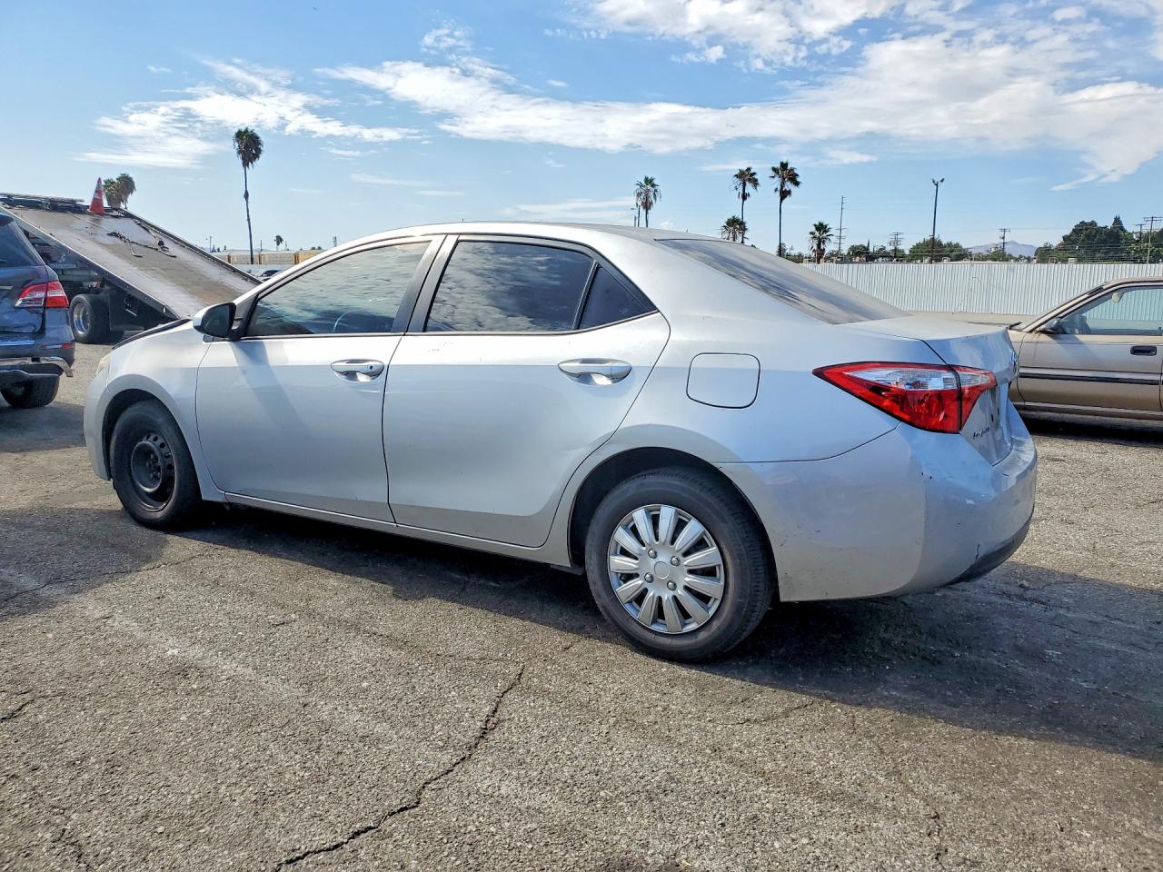 2015 TOYOTA COROLLA L — снимка 2