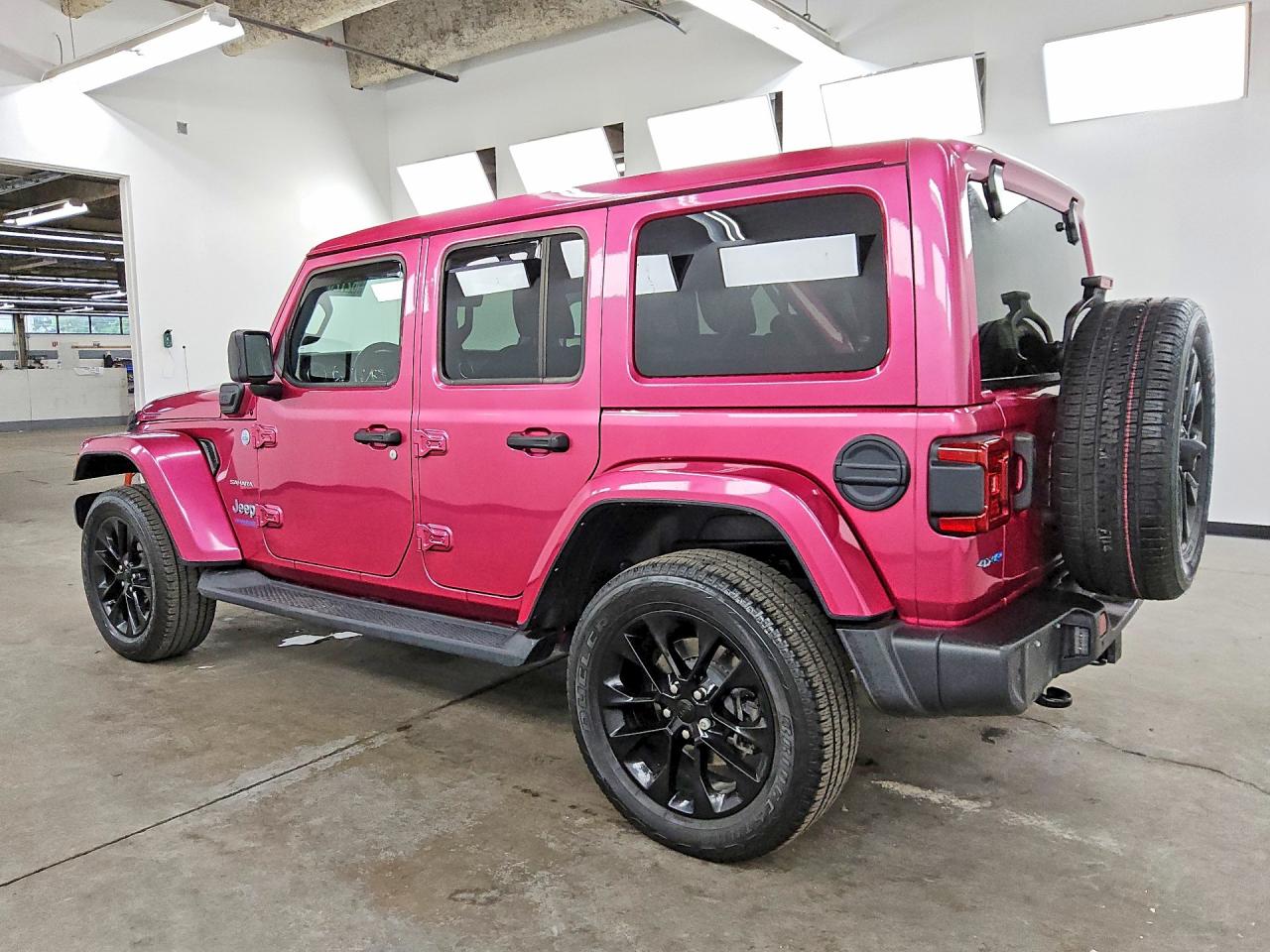 2021 JEEP WRANGLER UNLIMITED SAHARA 4XE — снимка 2