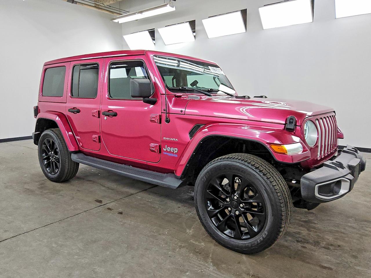 2021 JEEP WRANGLER UNLIMITED SAHARA 4XE — снимка 4