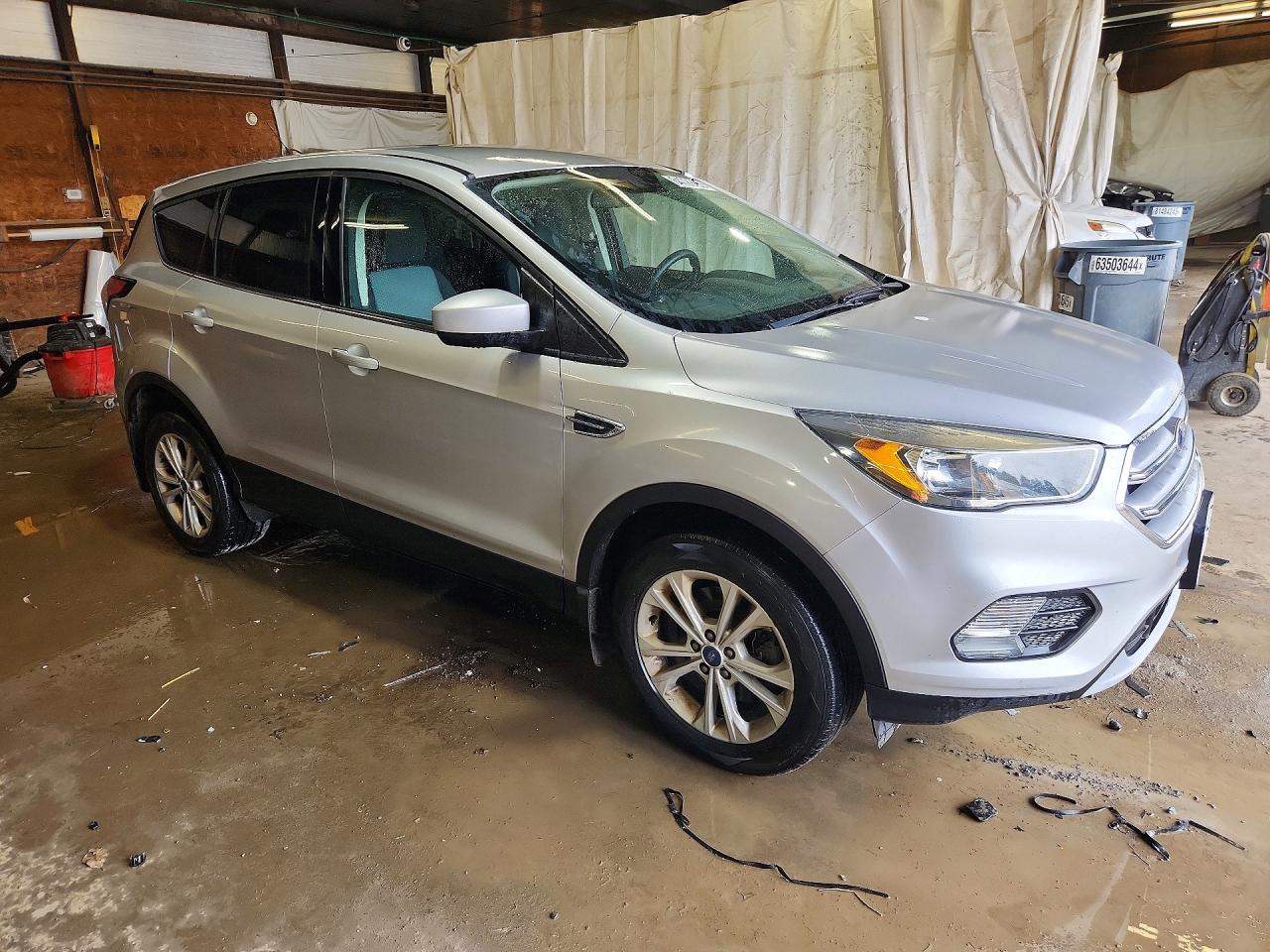 2017 FORD ESCAPE SE — снимка 4