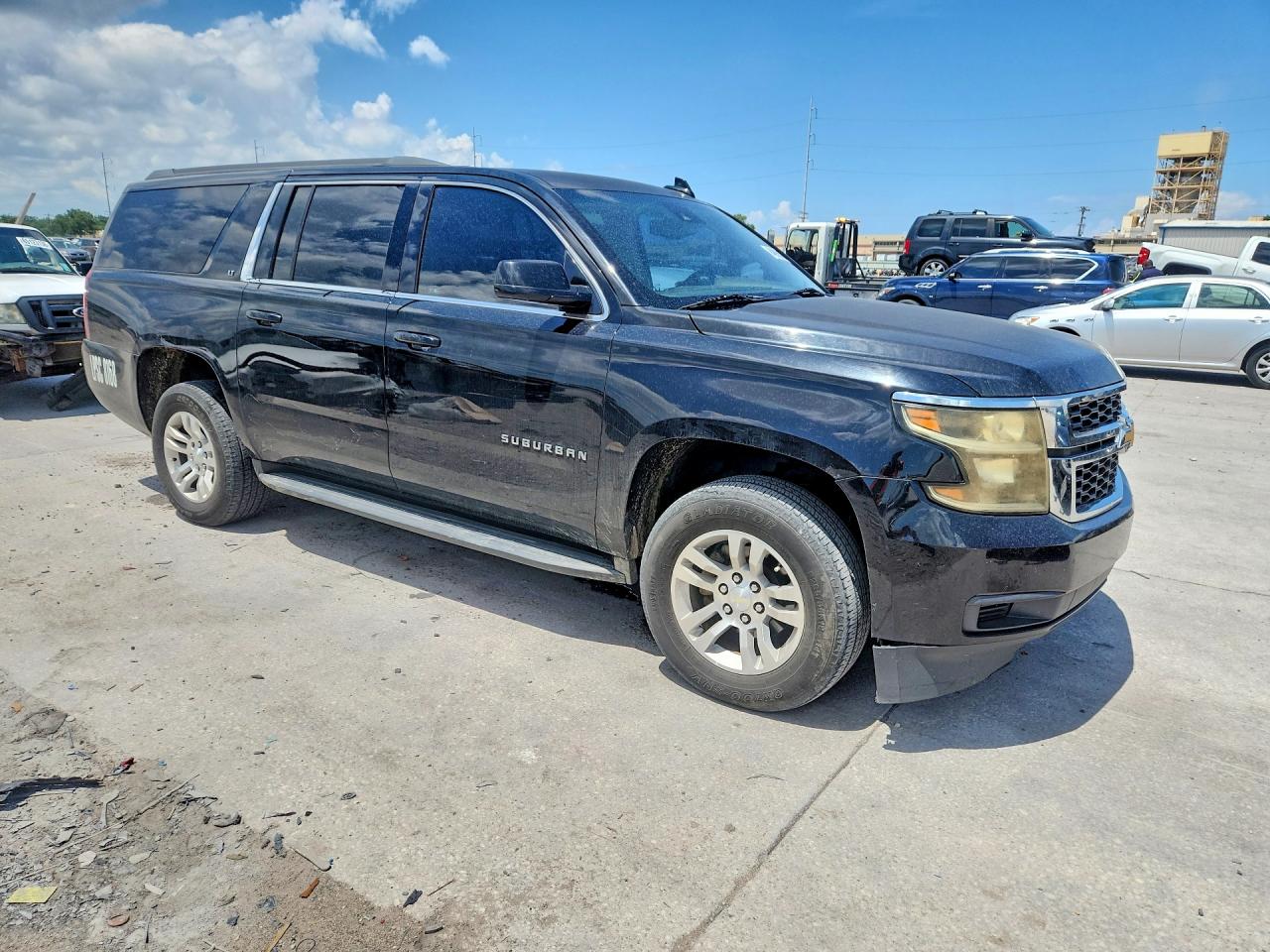 2017 CHEVROLET SUBURBAN C1500 LT — снимка 4