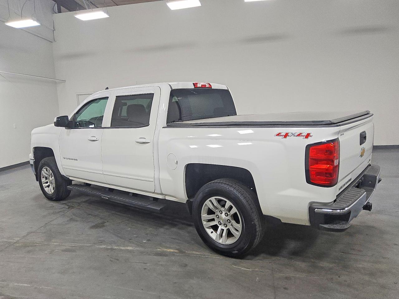 2015 CHEVROLET SILVERADO K1500 LT — снимка 2