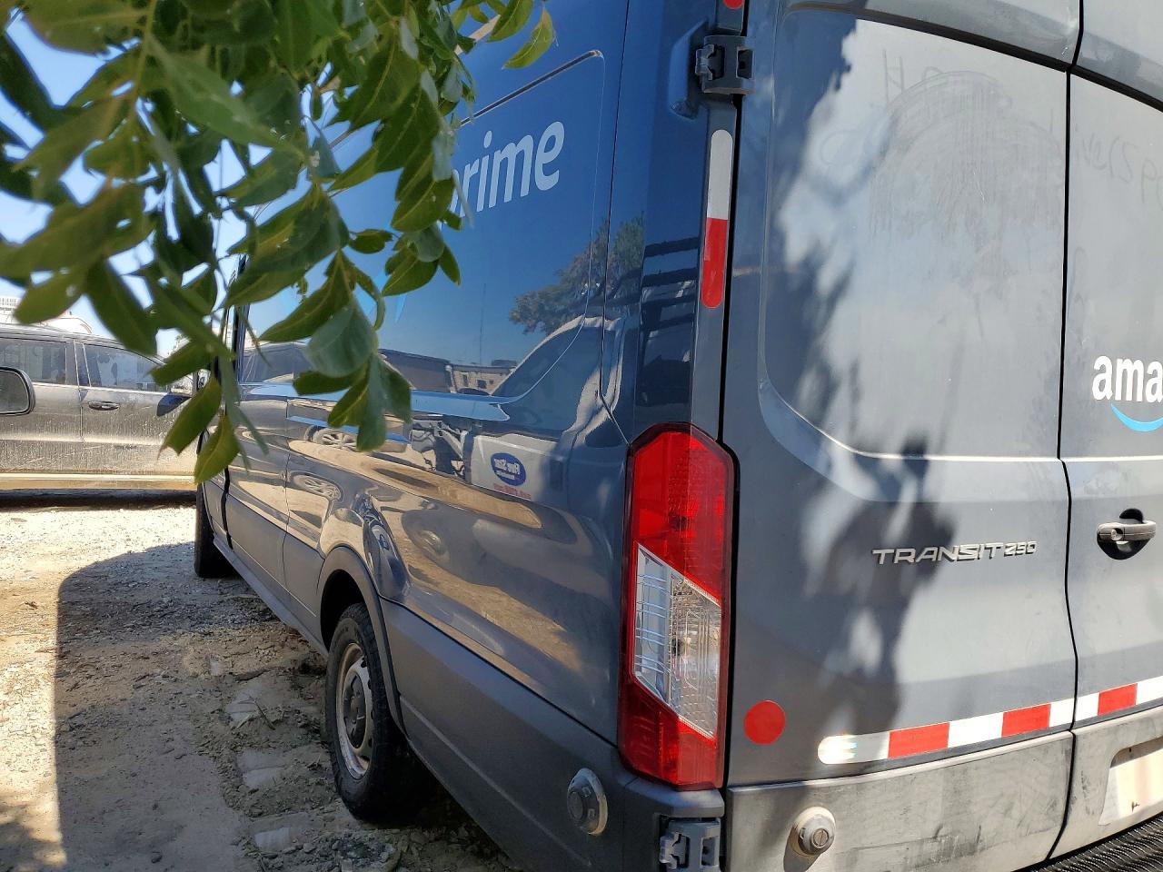 2021 FORD TRANSIT 250 — снимка 2