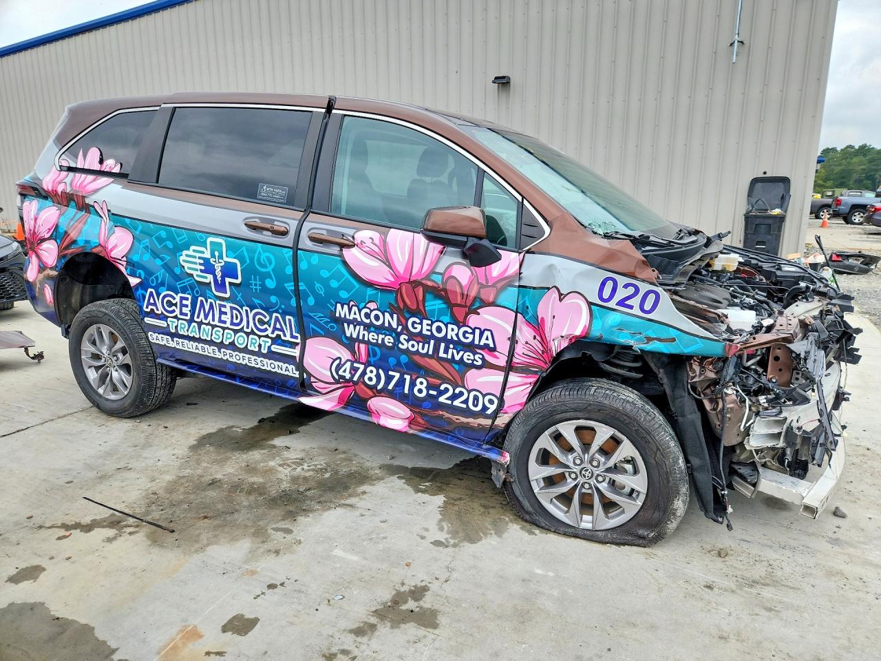 2024 TOYOTA SIENNA LE — снимка 4