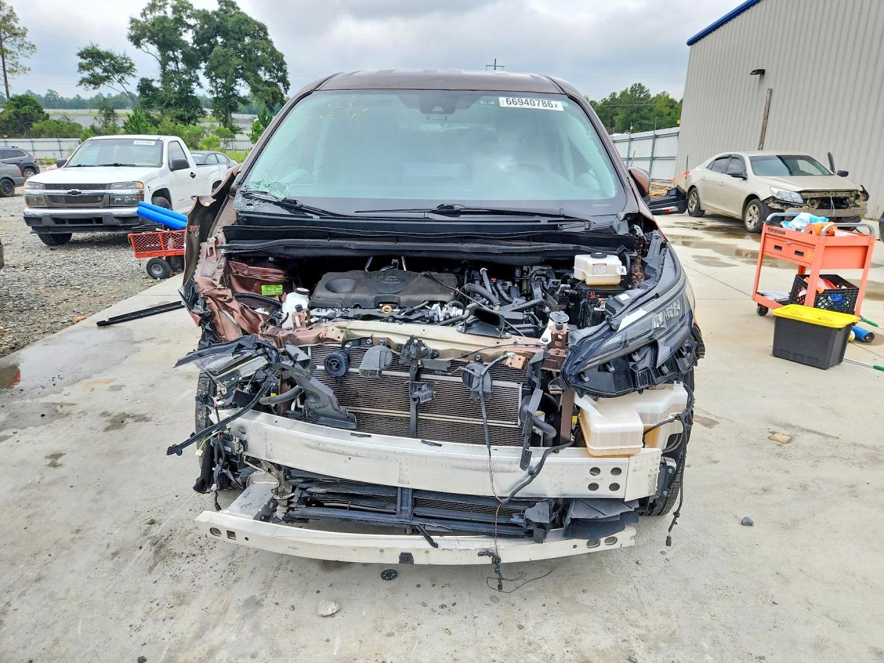 2024 TOYOTA SIENNA LE — снимка 5