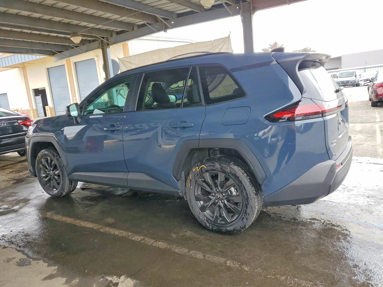2026 TOYOTA RAV4 XLE PREMIUM — снимка 2