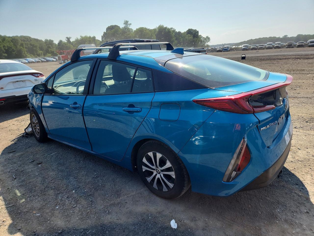2022 TOYOTA PRIUS PRIME LE — снимка 2