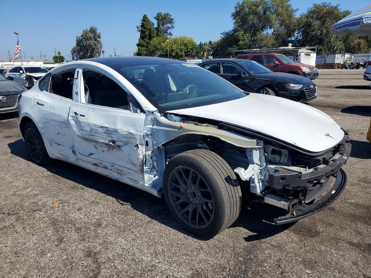 2025 TESLA MODEL 3 — снимка 4