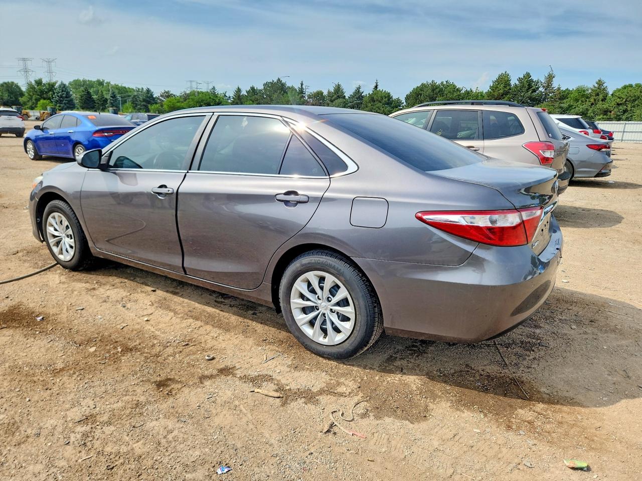 2017 TOYOTA CAMRY LE — снимка 2