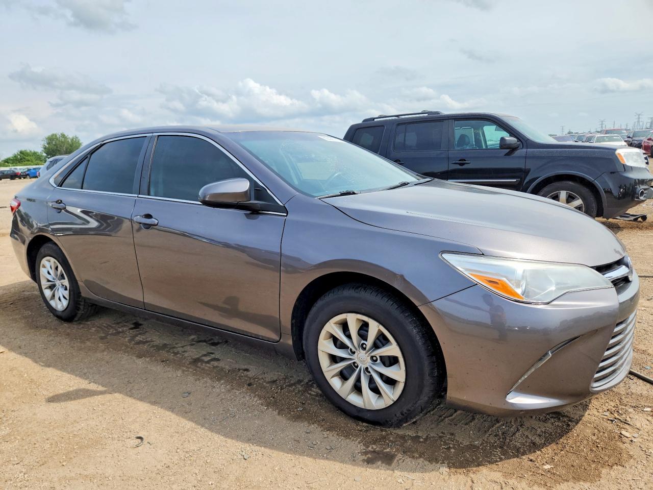 2017 TOYOTA CAMRY LE — снимка 4