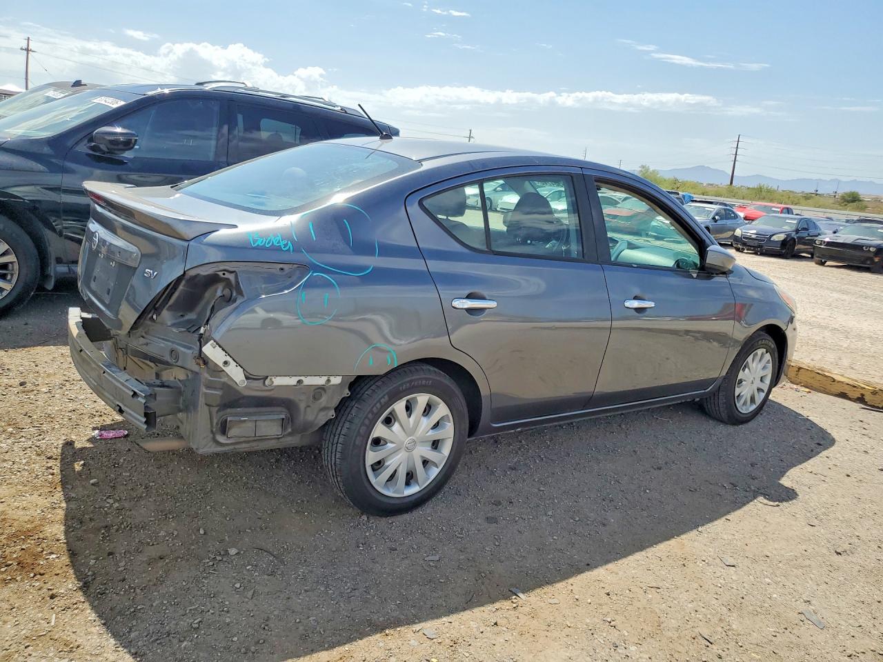 2018 NISSAN VERSA SV — снимка 3