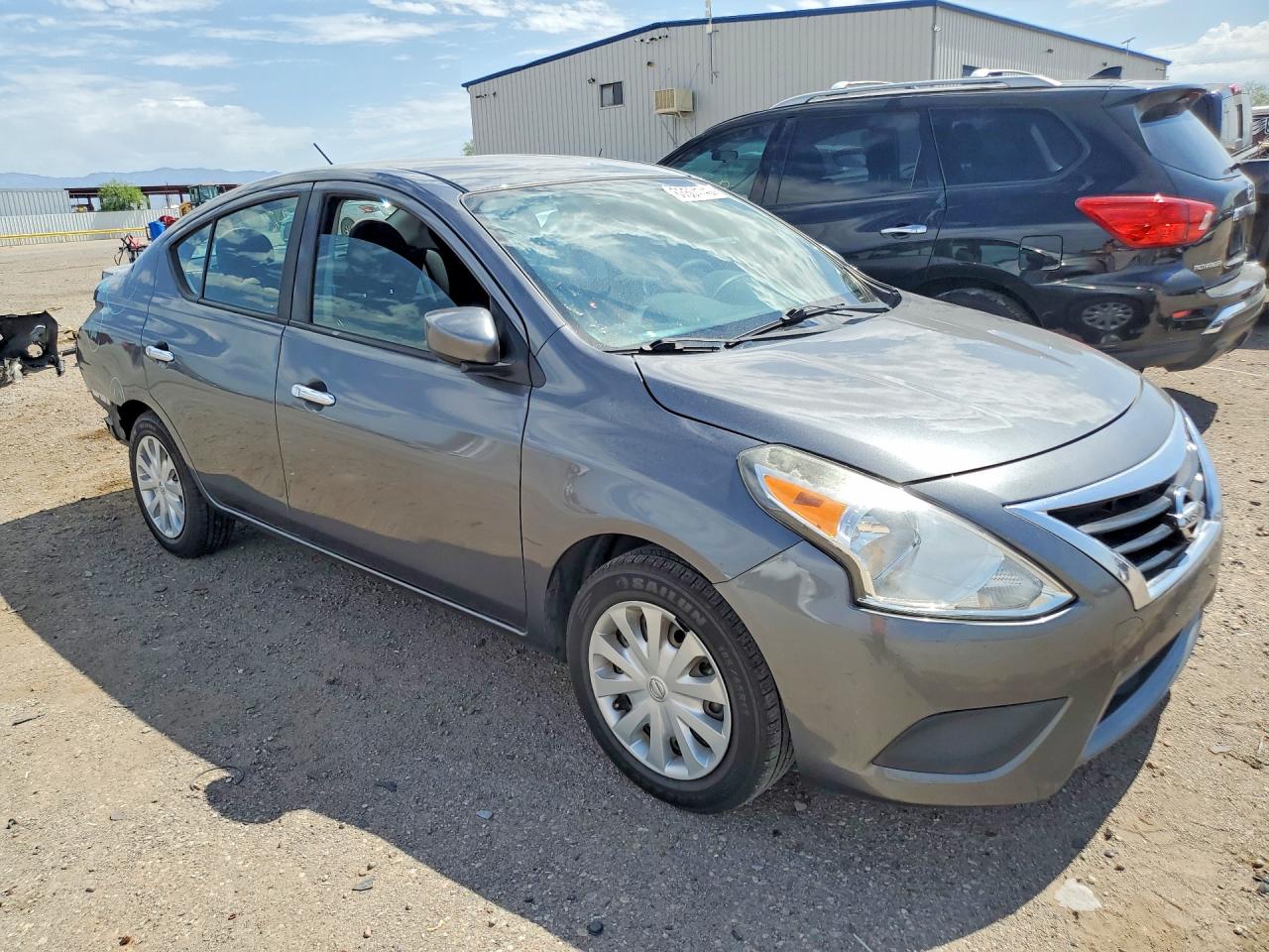 2018 NISSAN VERSA SV — снимка 4
