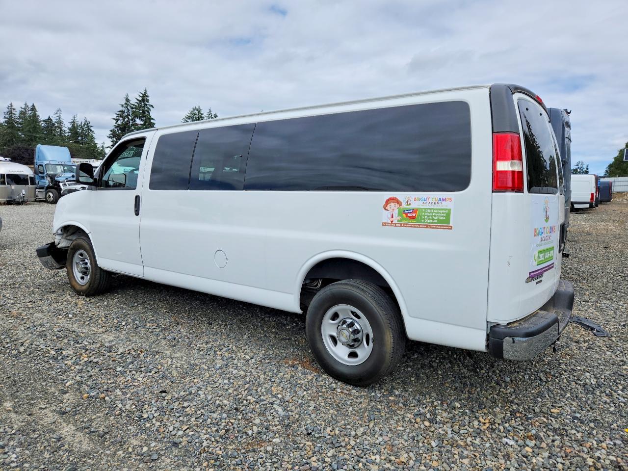 2015 CHEVROLET EXPRESS G3500 LT — снимка 2