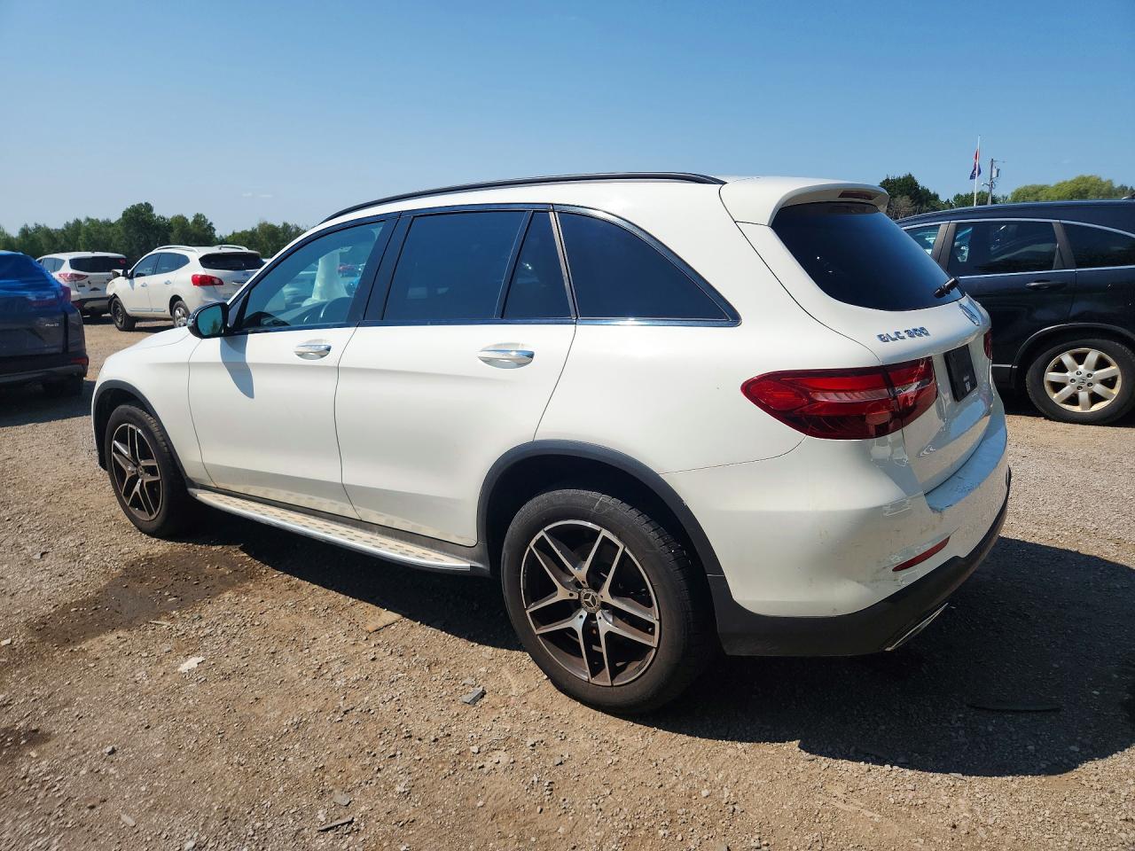 2019 MERCEDES-BENZ GLC 300 4MATIC — снимка 2