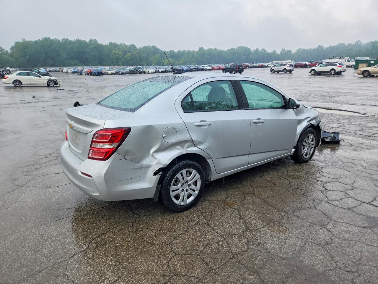 2017 CHEVROLET SONIC LS — снимка 3