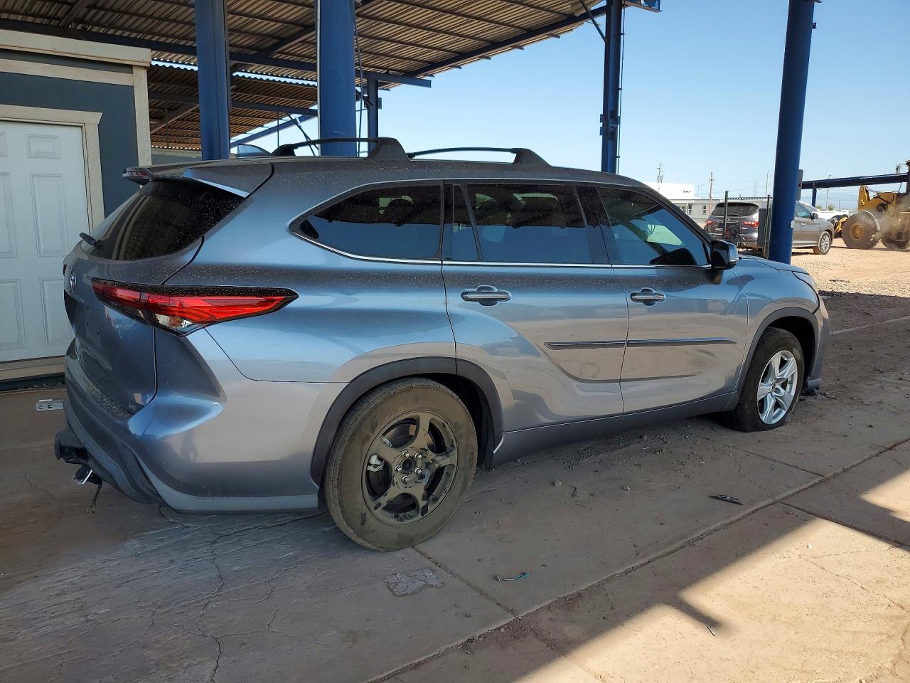 2020 TOYOTA HIGHLANDER LE — снимка 3