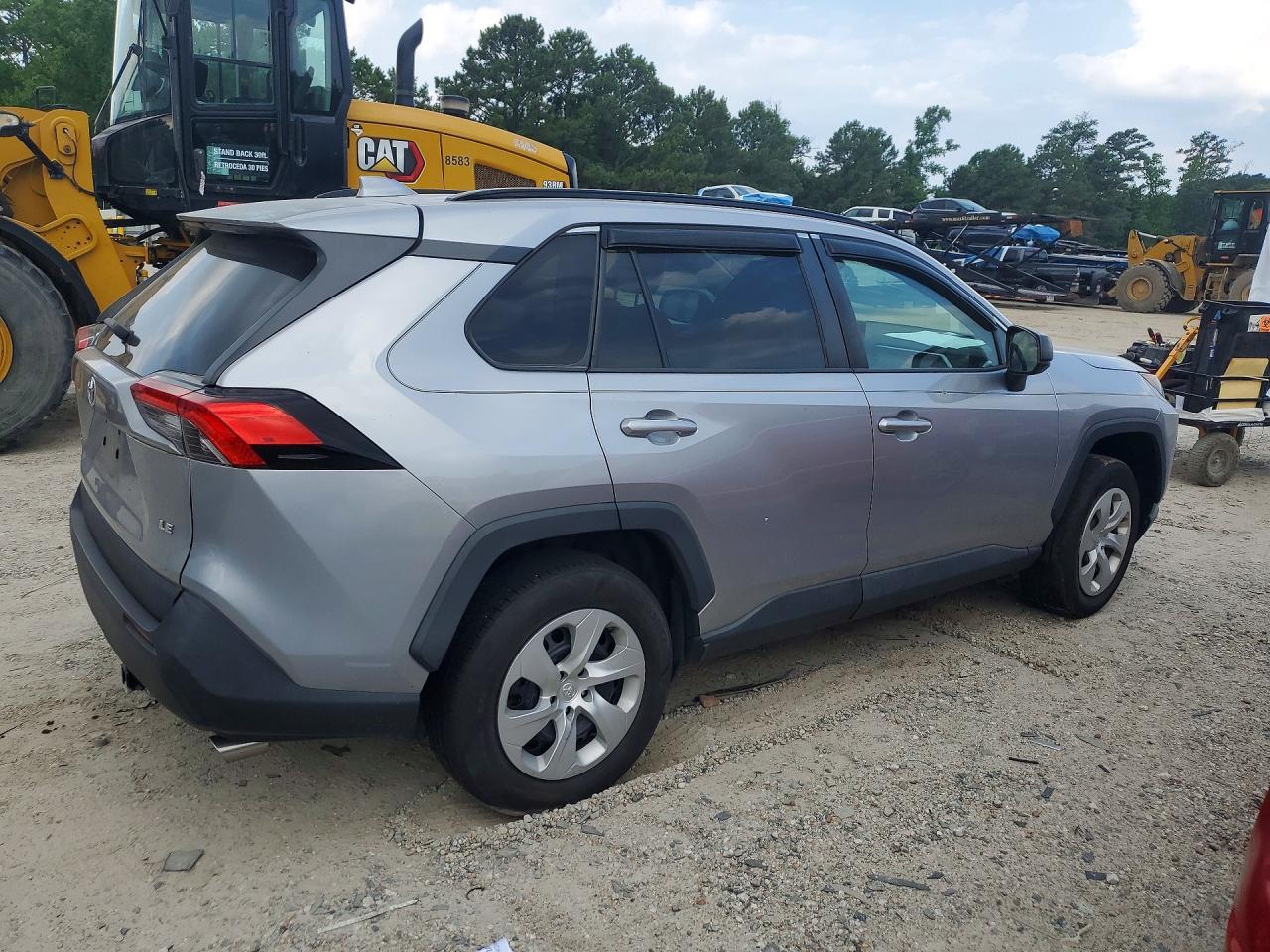 2020 TOYOTA RAV4 LE — снимка 3