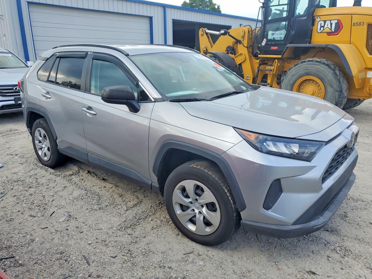 2020 TOYOTA RAV4 LE — снимка 4