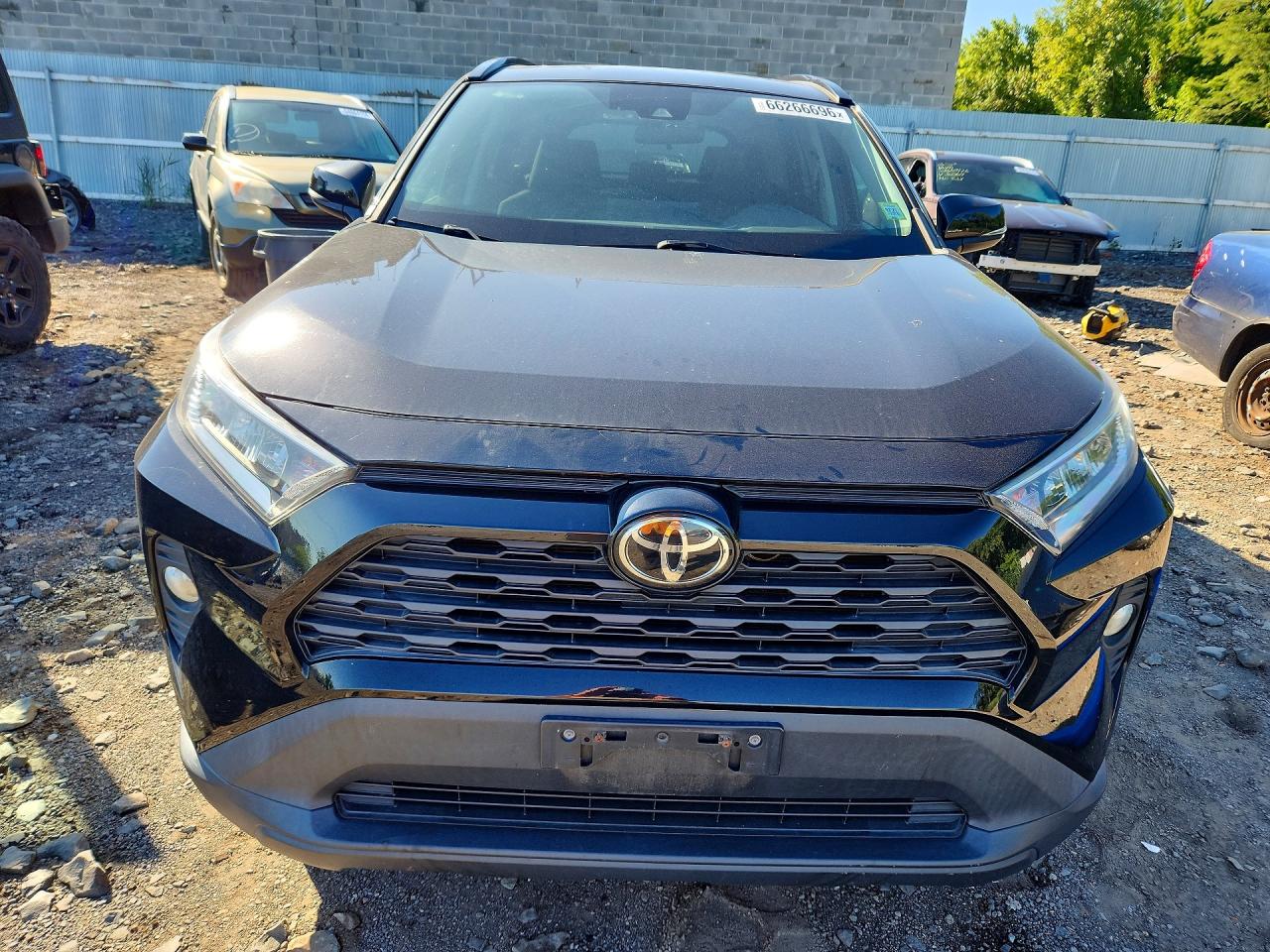 2020 TOYOTA RAV4 XLE — снимка 5