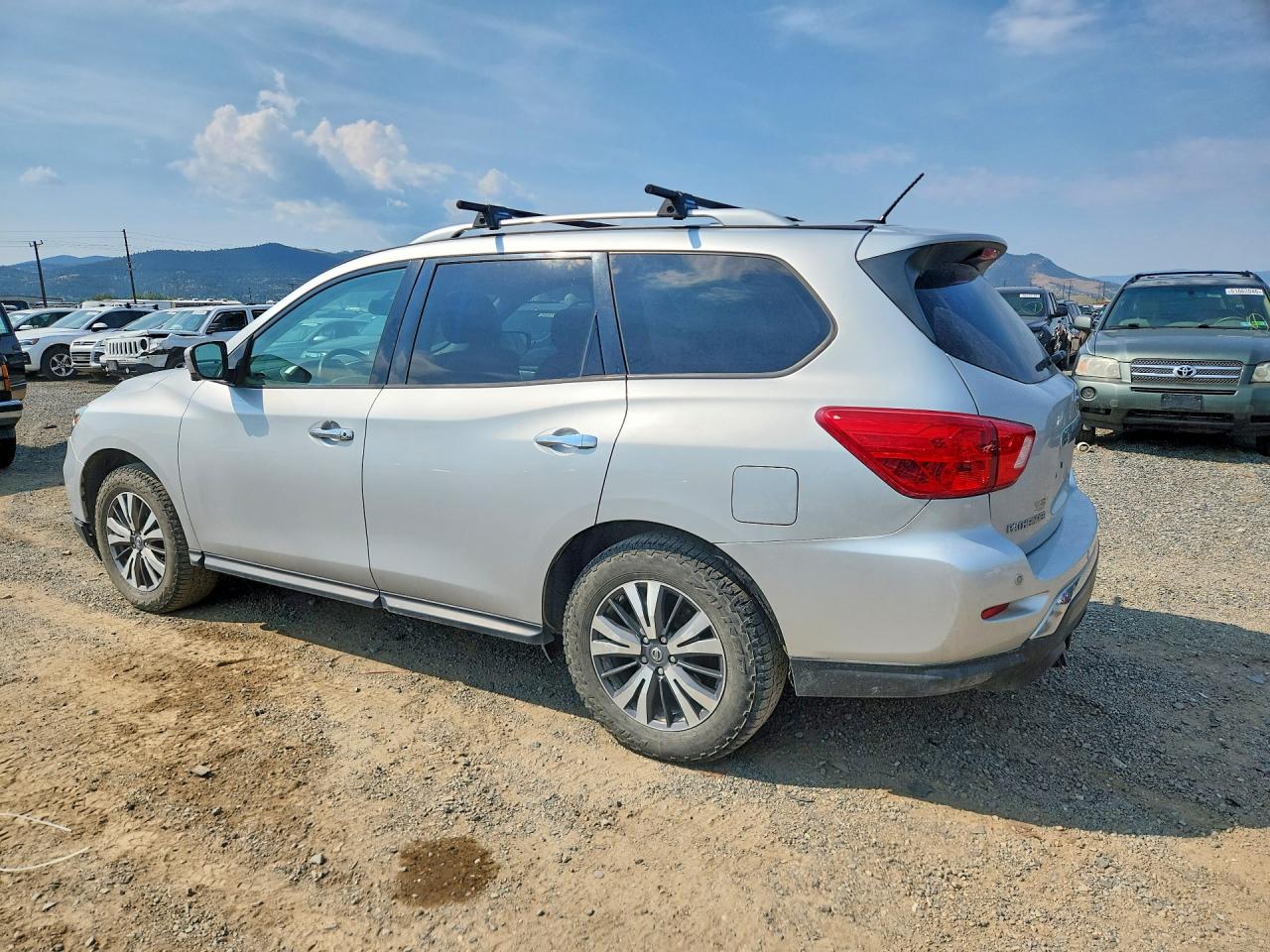 2018 NISSAN PATHFINDER SL — снимка 2