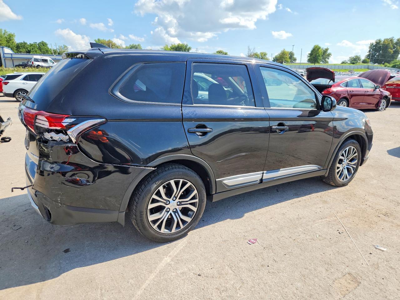 2017 MITSUBISHI OUTLANDER ES — снимка 3
