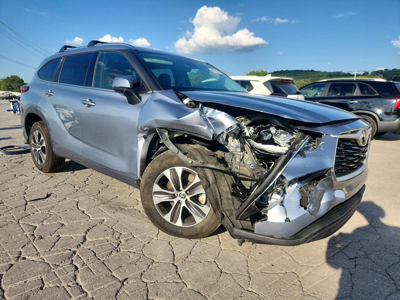 2021 TOYOTA HIGHLANDER XLE — снимка 4