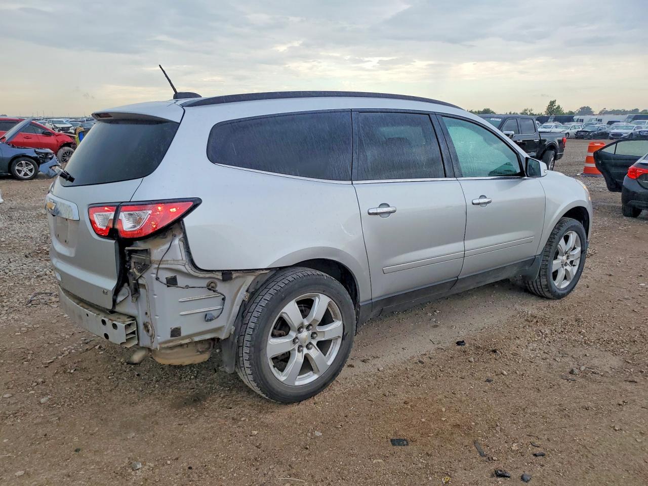 2017 CHEVROLET TRAVERSE LT — снимка 3