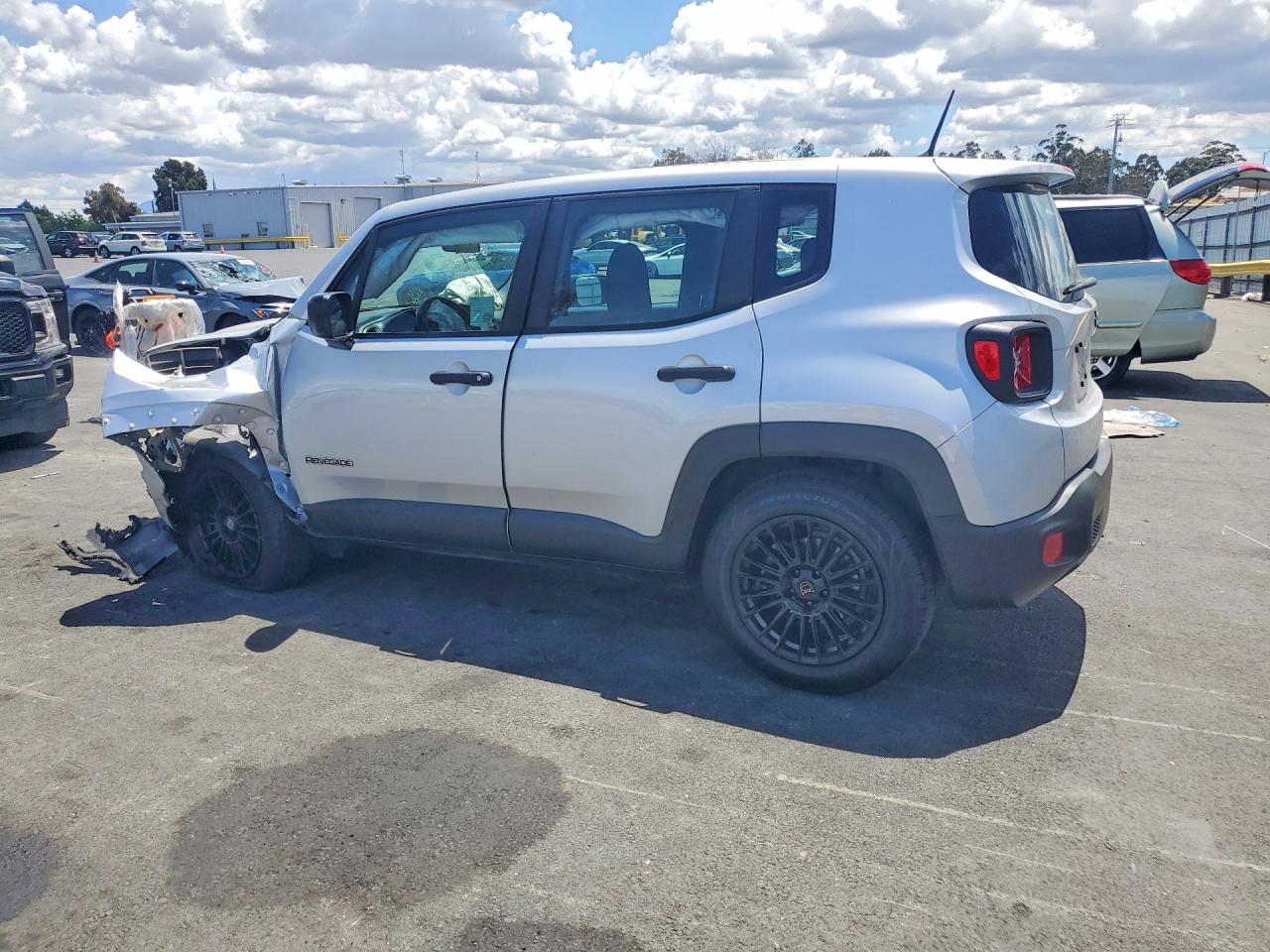2017 JEEP RENEGADE SPORT — снимка 2