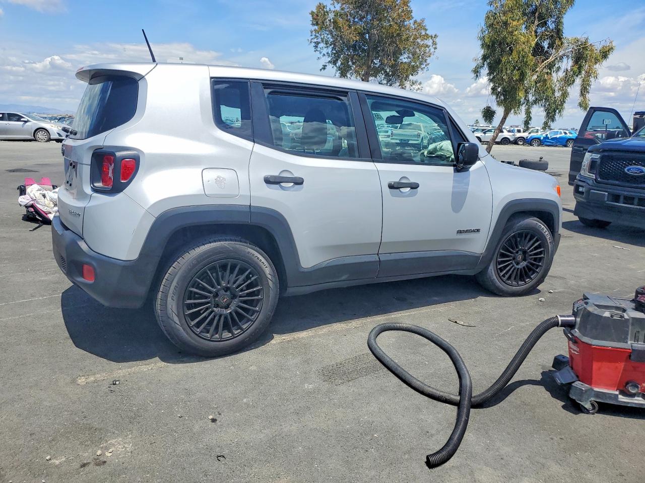 2017 JEEP RENEGADE SPORT — снимка 3