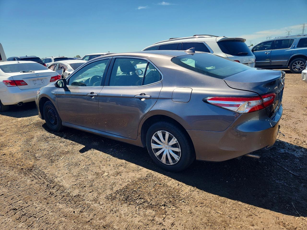 2020 TOYOTA CAMRY LE — снимка 2