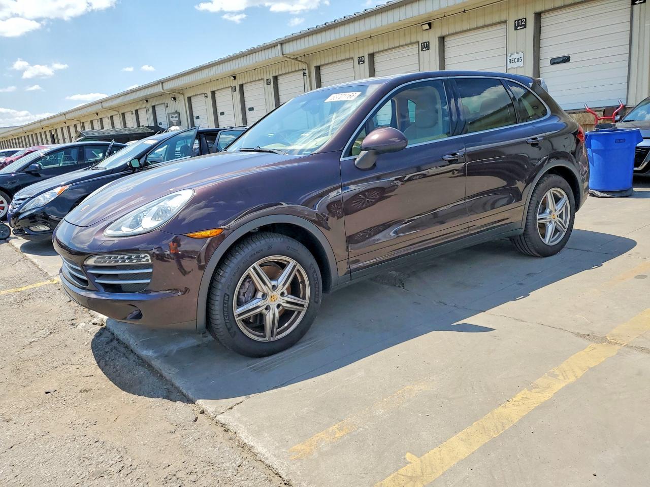 2014 PORSCHE CAYENNE