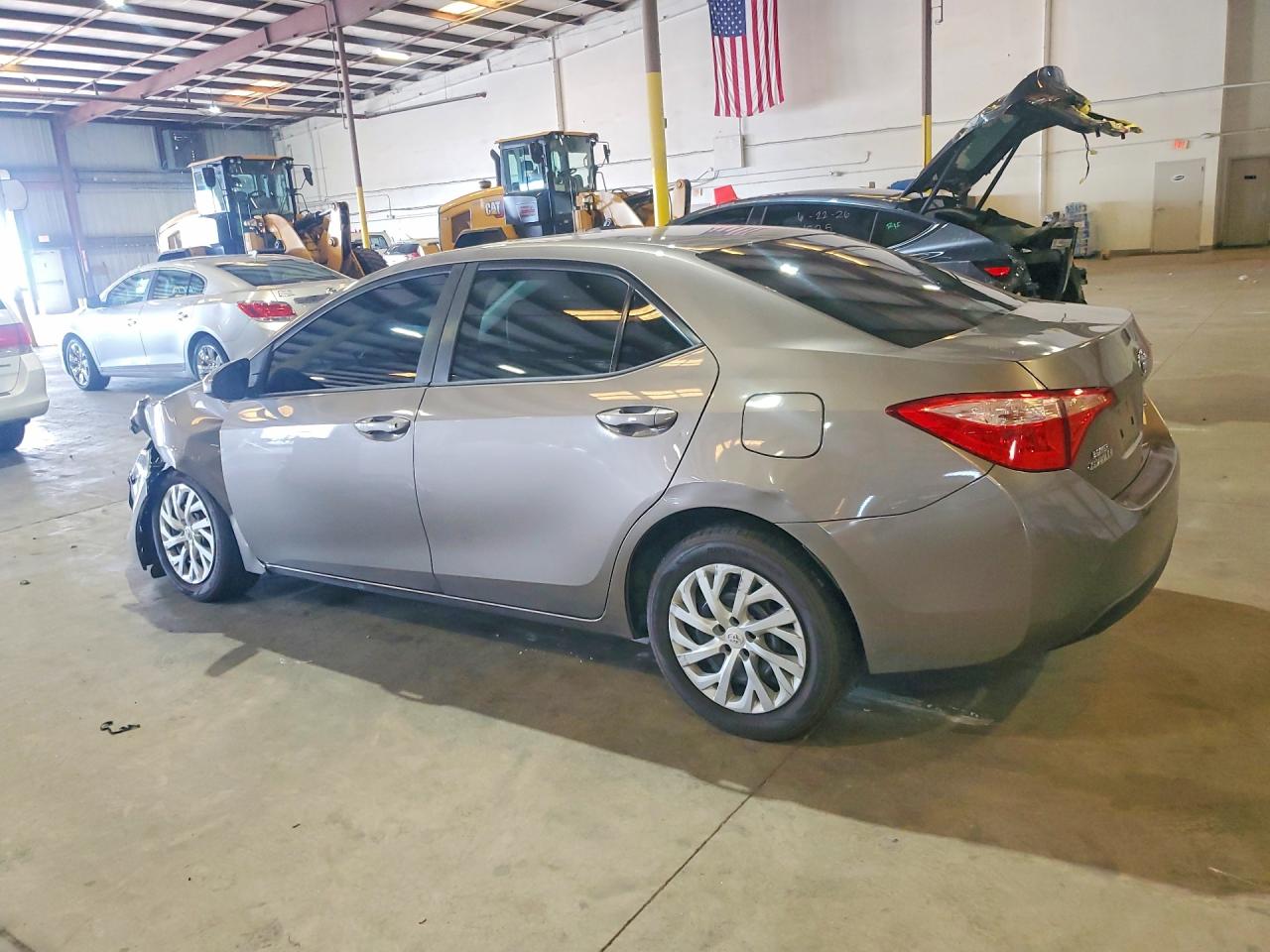 2018 TOYOTA COROLLA LE — снимка 2