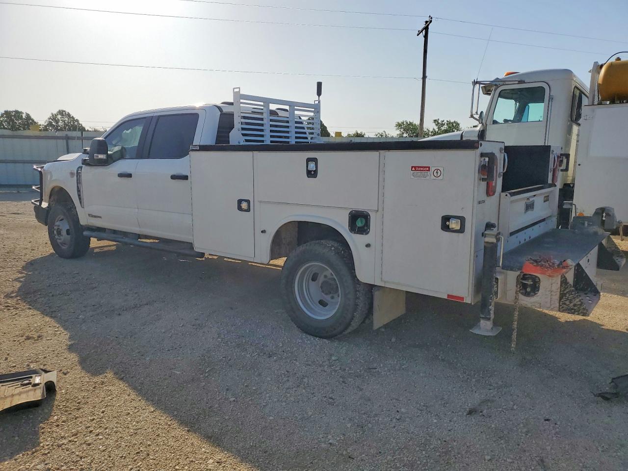 2024 FORD F350 SUPER DUTY — снимка 2