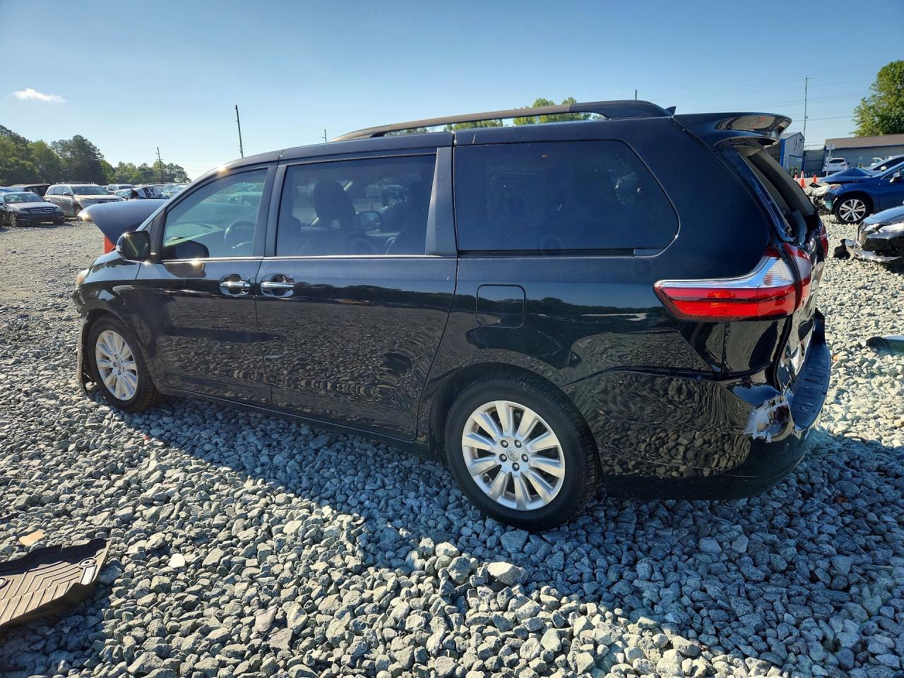 2015 TOYOTA SIENNA LIMITED PREMIUM 7-PASSENGER — снимка 2