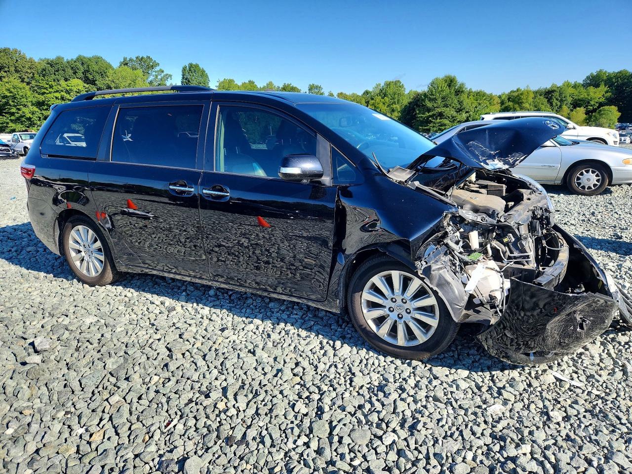 2015 TOYOTA SIENNA LIMITED PREMIUM 7-PASSENGER — снимка 4