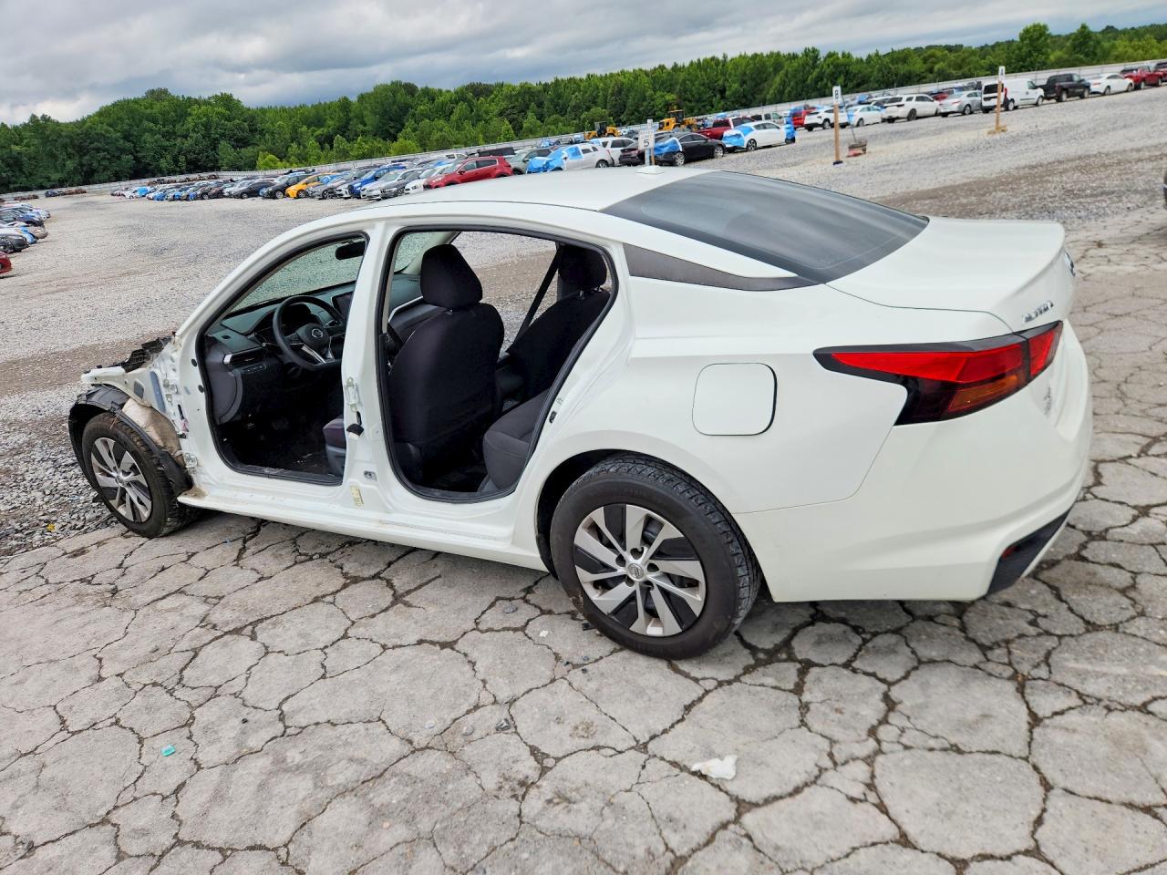 2020 NISSAN ALTIMA S — снимка 2