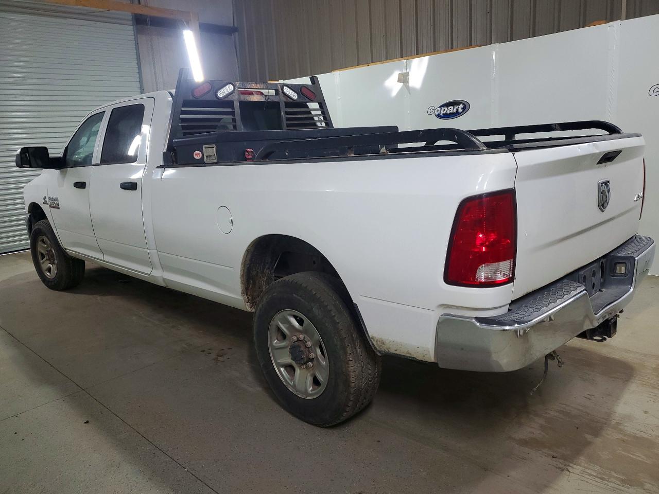 2017 RAM 3500 ST — снимка 2