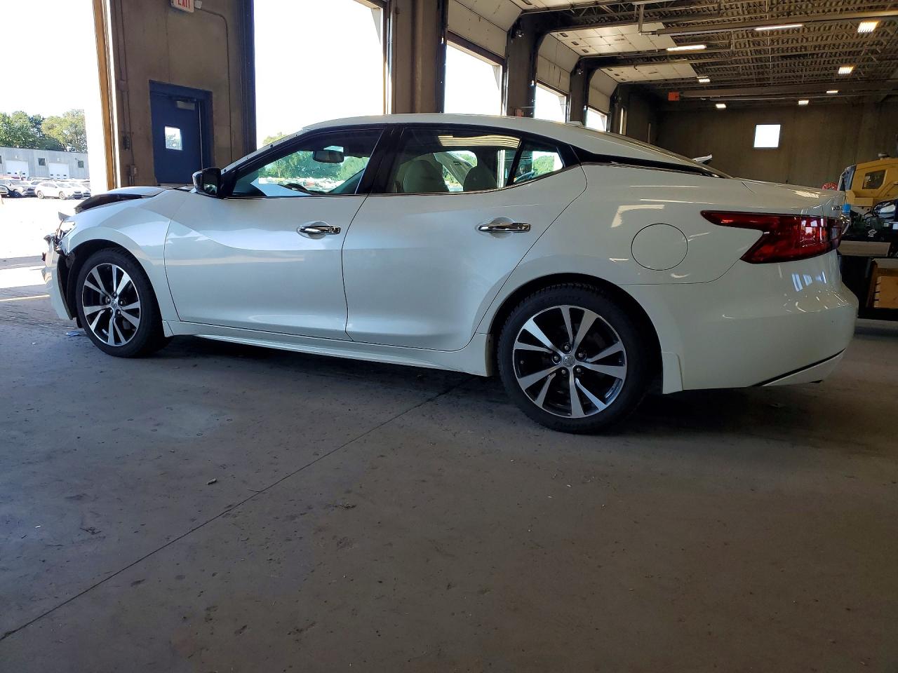 2016 NISSAN MAXIMA 3.5 S — снимка 2